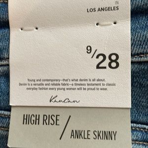 KanCan Zoi Frayed Ankle Skinny NWT